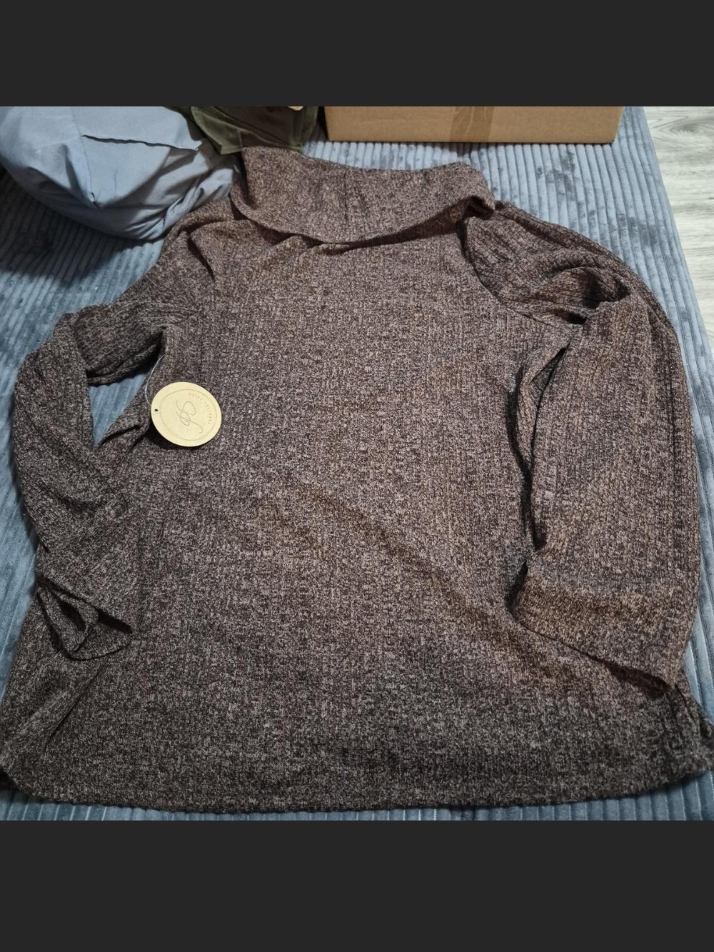 Cozy Women's Long-Sleeve Turtleneck Sweater - Brown Heather